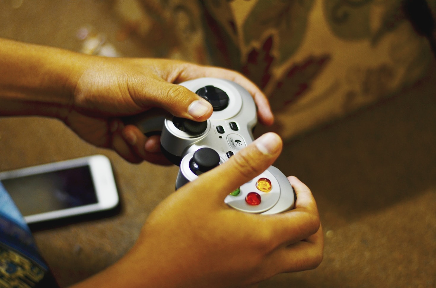 Building Creative Gaming Communities Worldwide