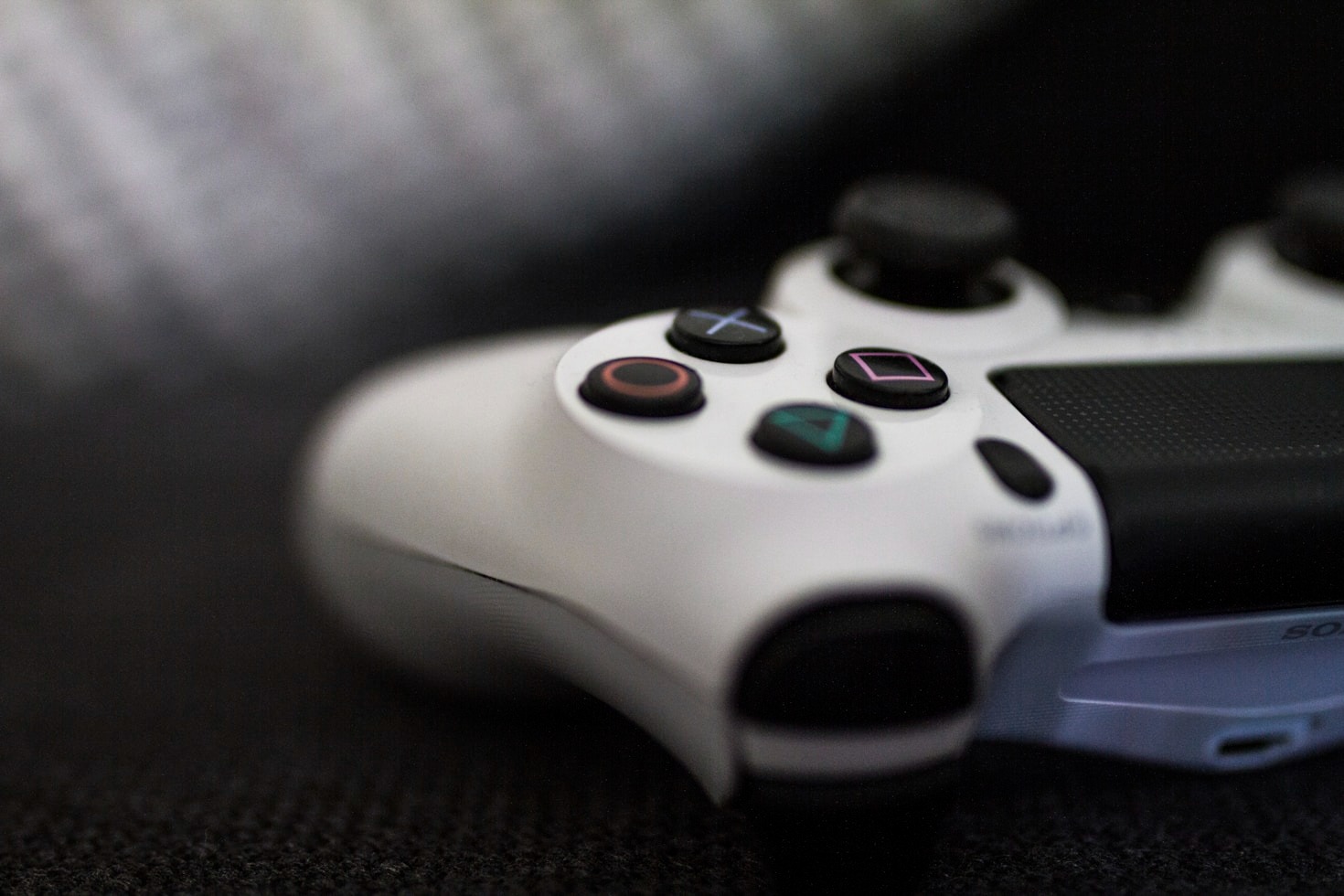 Behind the Scenes of Immersive Gaming Worlds